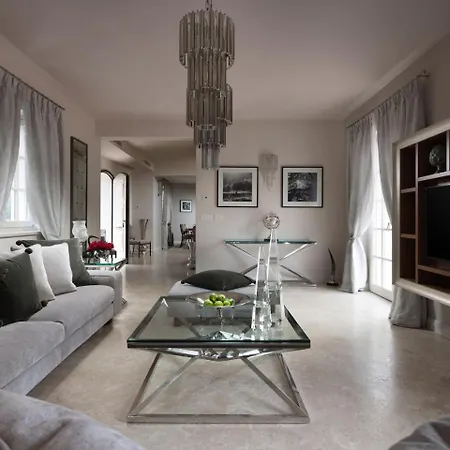 Villa Aurora *